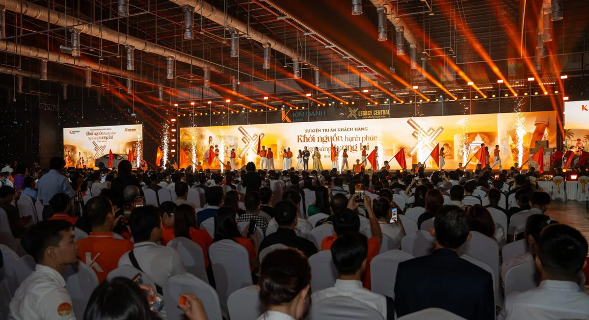 Dạ vũ tri ân 2.000 chủ nhân căn hộ Legacy Central