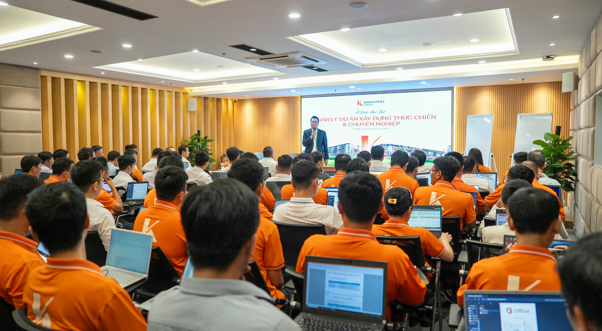 Kim Oanh Group khởi động chuỗi đào tạo “Quản lý dự án xây dựng thực tiễn và chuyên nghiệp”