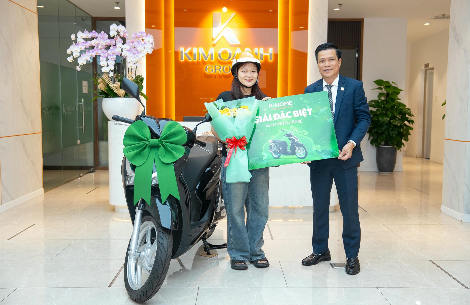 Kim Oanh Group trao “xe xịn” đến khách hàng trúng thưởng tại sự kiện Lễ giới thiệu dự án K-Home New City