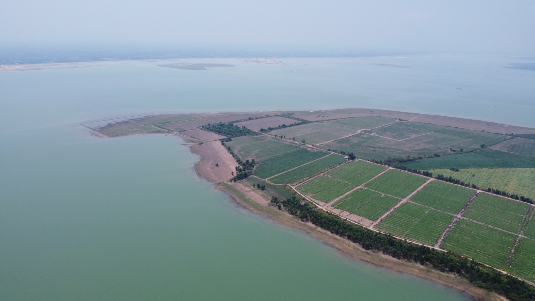 Khu bán đảo hoang sơ sẽ thành khu du lịch lớn trong tương lai. Ảnh: Nguyễn Trung