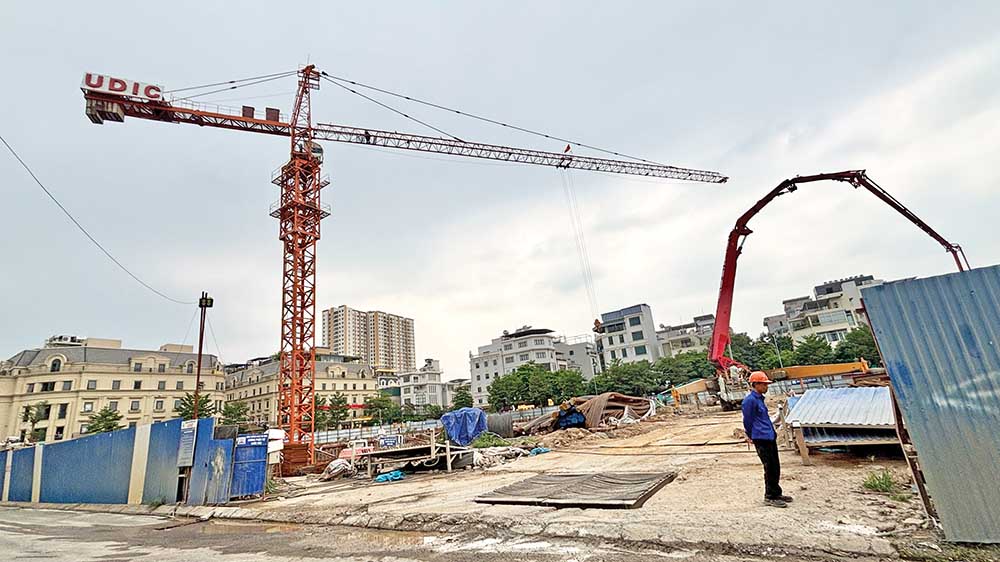 Chi phí xây dựng tăng cao khiến giá nhà ở xã hội khó lòng “đứng yên” (Ảnh: Vũ Thanh)